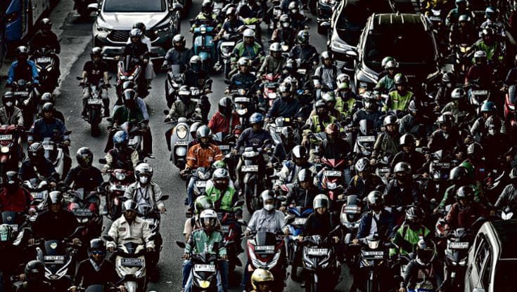 Giacarta, la città al limite: viaggio nella megalopoli che sta sprofondando