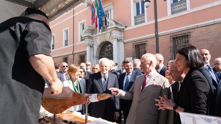“A riveder le stelle”. Una grande mostra per la visita di re Carlo III e la regina Camilla in Italia