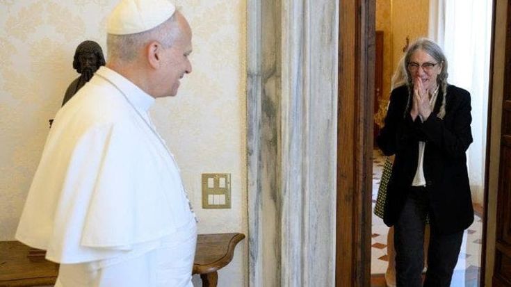 Papa Leone XIV riceve Patti Smith in Vaticano