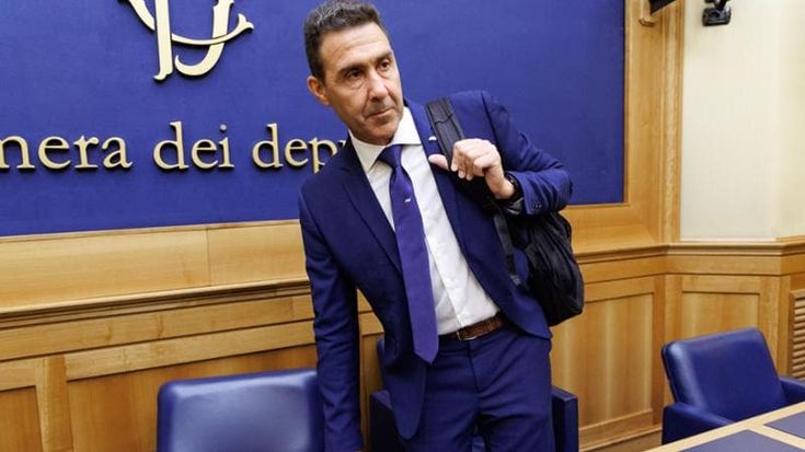 Sacerdoti contro Vannacci: “Non può definire San Paolo camerata. Rispetti le Sacre scritture”