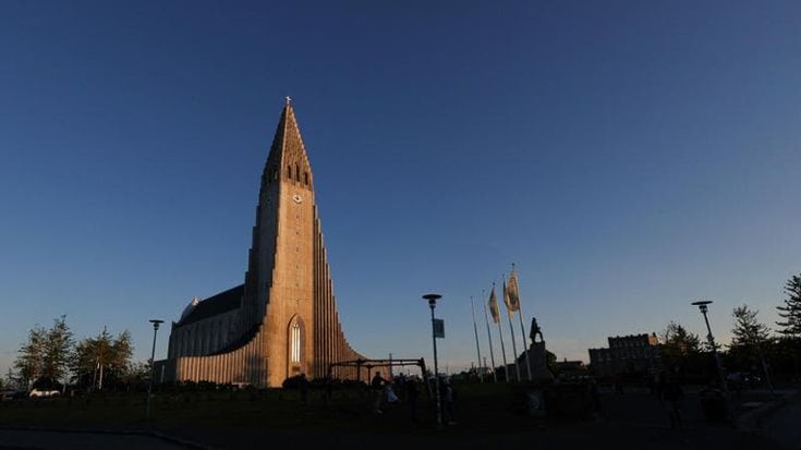 Effetto eclissi, in Islanda alberghi alle stelle: 1000 euro in media a notte a Reykjavik