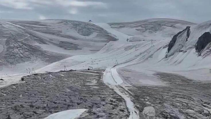 Cervinia, le piste di Federica Brignone senza neve: non può allenarsi e posta un video di denuncia