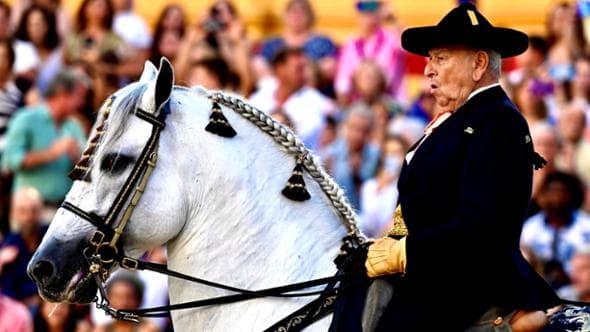 Stalloni e arie rinascimentali: il capolavoro equestre di Don Alvaro