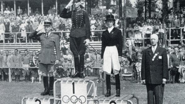 Caduta e rinascita: così Lis Hartel conquistò il podio olimpico di dressage. Prima donna e prima disabile