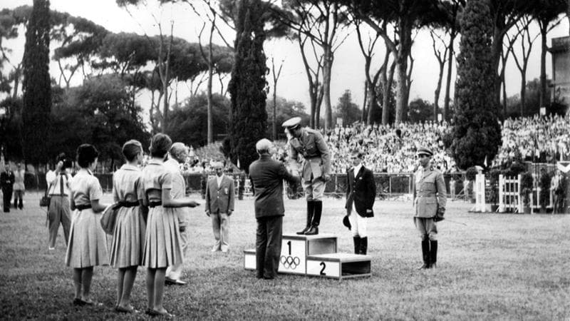 Farnesina, dove nascono le leggende