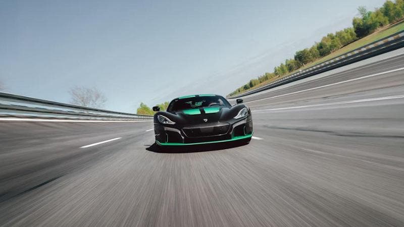 Le 10 auto stradali con l’accelerazione 0-100 km/h più bruciante. Tecnologia, dotazioni e prezzi