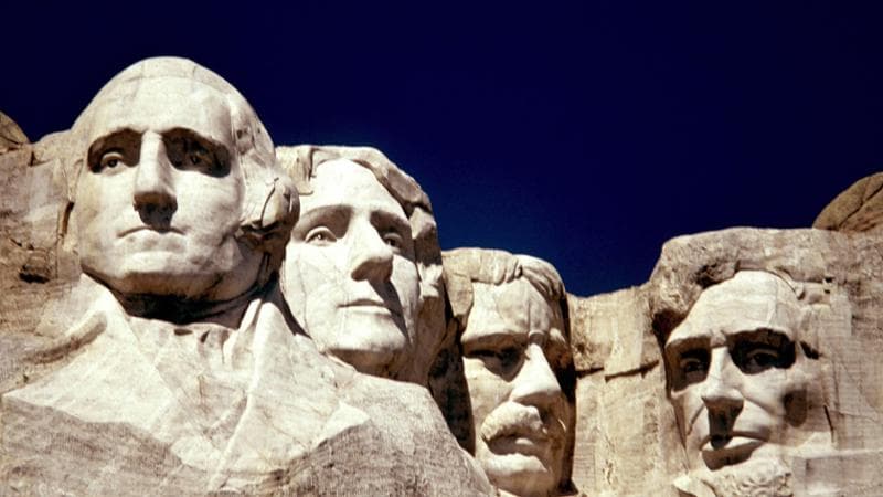 Effetto Monte Rushmore l’iconografia kolossal dei potenti di ogni tempo 