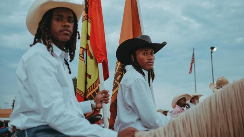 Black West: la frontiera invisibile