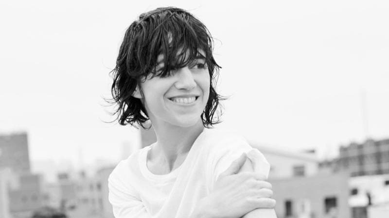 Intervista a Charlotte Gainsbourg: io fotografa per ricordare mio padre Serge