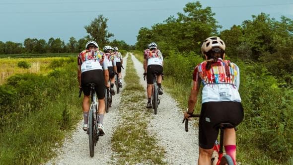 Un mosaico della memoria. Pedalando nel Friuli collinare a 50 anni dal terremoto