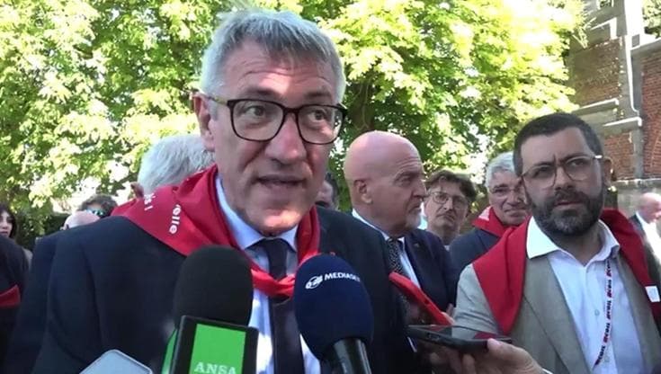 Landini: "Fidanza ha preso colpo di sole e Meloni trova il tempo per commentare delle bugie"