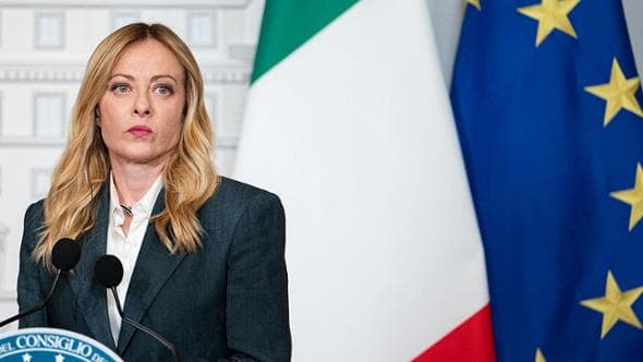Mps, la mossa di Siena benedetta dal governo. E da un inedito asse tra Meloni e il Pd