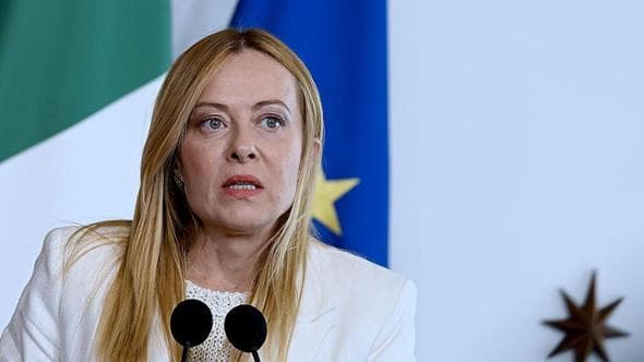 La mossa di Siena benedetta dal governo. E da un inedito asse tra Meloni e il Pd